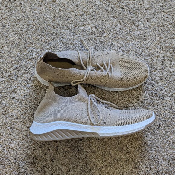 Danskin Free Tie up Sneakers Shoes Size 8 Sand/Tan - Picture 1 of 8